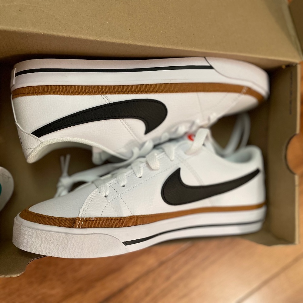 Nike women’s court legacy